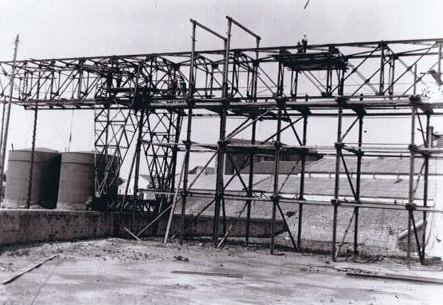 Construcción de la grúa del carbón en 1923